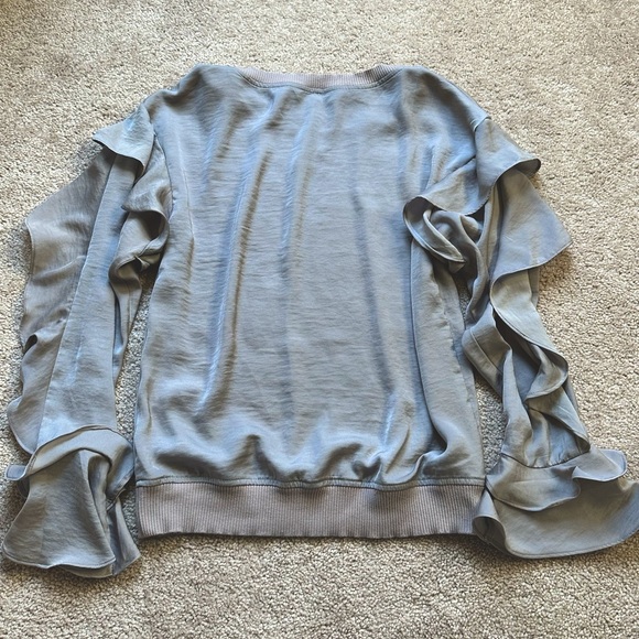 Express Ruffle Top - Picture 2 of 4